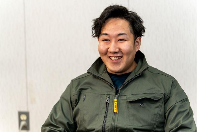 若手社員 Iさん（入社1年半）のインタビュー画像
